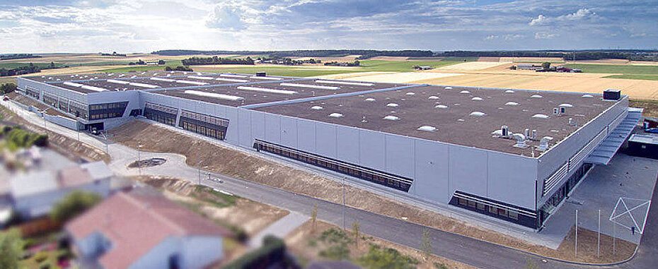 Factory and logistics hall Fuyao Autoglas in Leingarten Deutschland